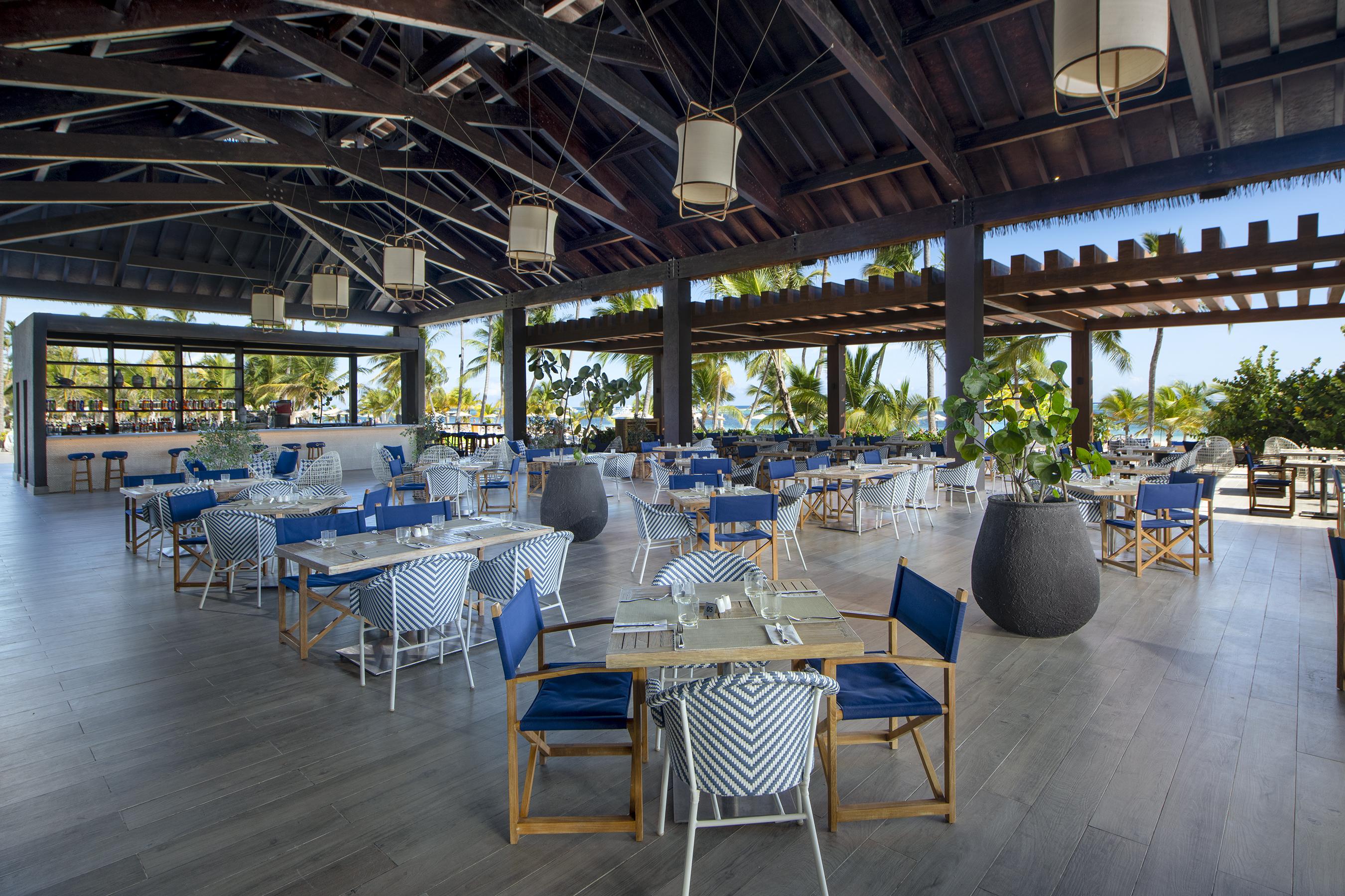 Lopesan Costa Bavaro Resort, Spa & Casino Punta Cana Eksteriør billede The Beach Club at Atlantis Paradise Island