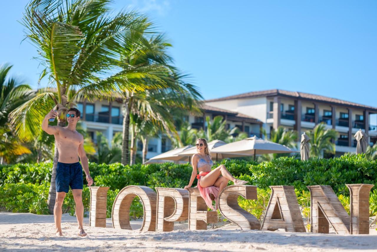 Lopesan Costa Bavaro Resort, Spa & Casino Punta Cana Eksteriør billede Beach at Ocean Maya Royale